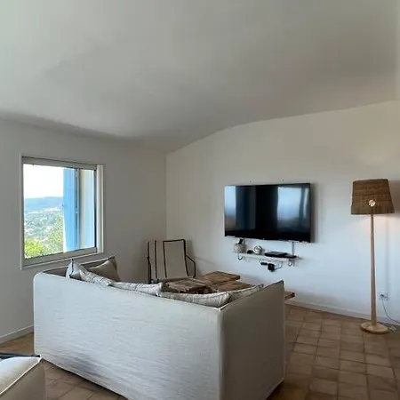 - Le Loft